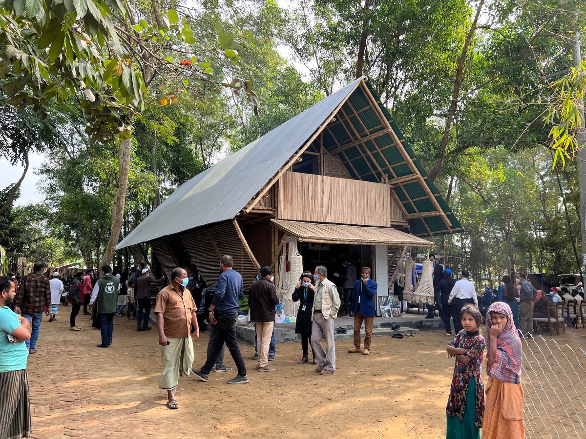 WFP congratulates architect Marina Tabassum for making @TIME's 100 Most Influential list! ♥️ #DYK Marina designed our innovative aggregation centres which are energy efficient, use renewable materials, and integrate solar panels for electricity? 🔗time.com/6964637/marina…