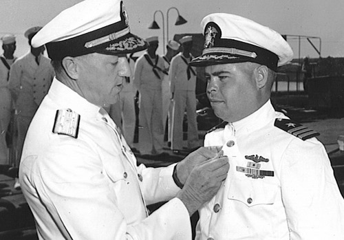 The first Hispanic officer to command a @USNavy #submarine, LCDR Marion Frederic Ramirez de Arellano, assumed his historic command #OTD in 1944. Ramirez de Arellano was just 31 years old at the time. He made three WWII patrols as Balao's skipper.