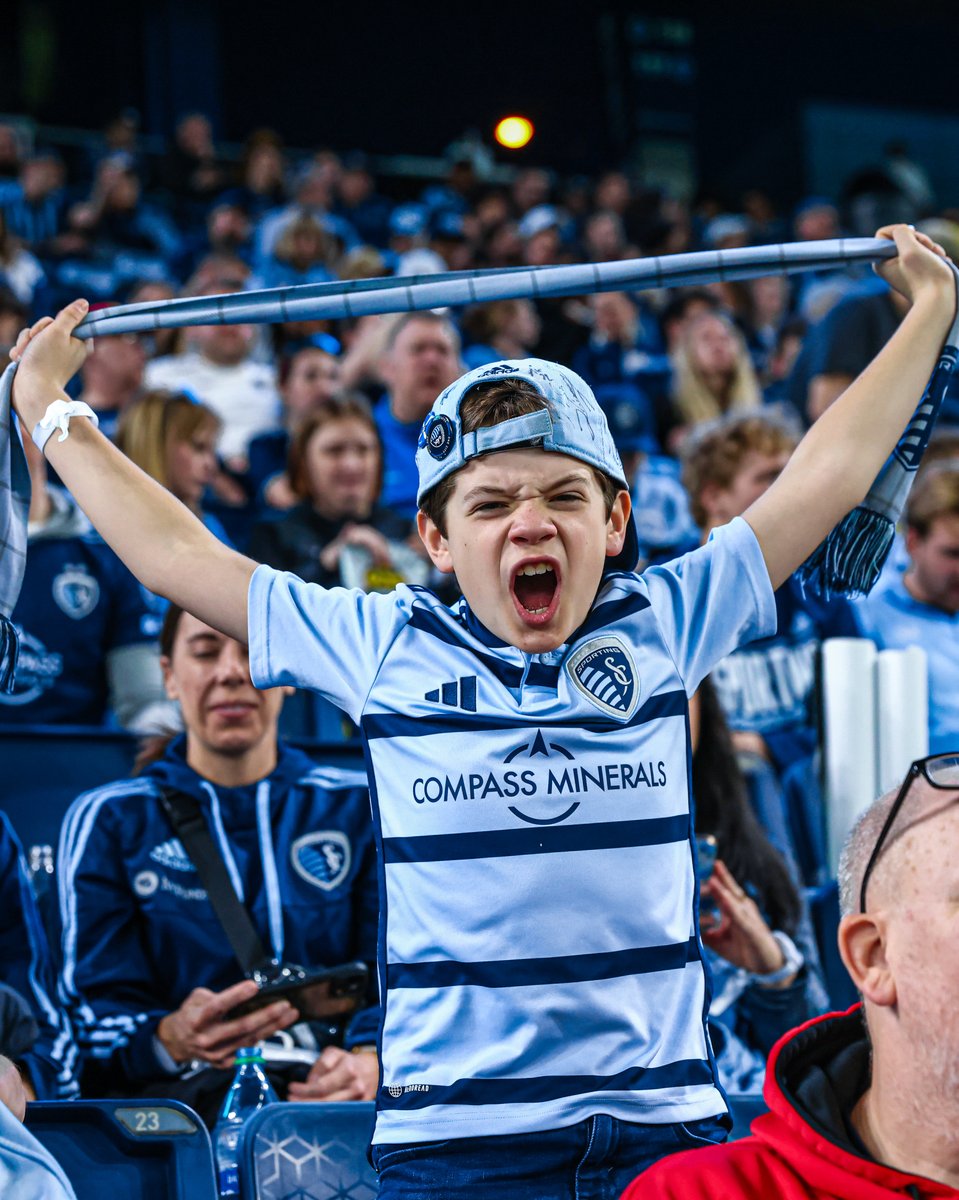 On Friday, we wear Sporting Blue 💁 Gear up tomorrow and show you're ready for #SKCvSTL! Limited SROs Available 🎟️: seatgeek.com/sporting-kansa…