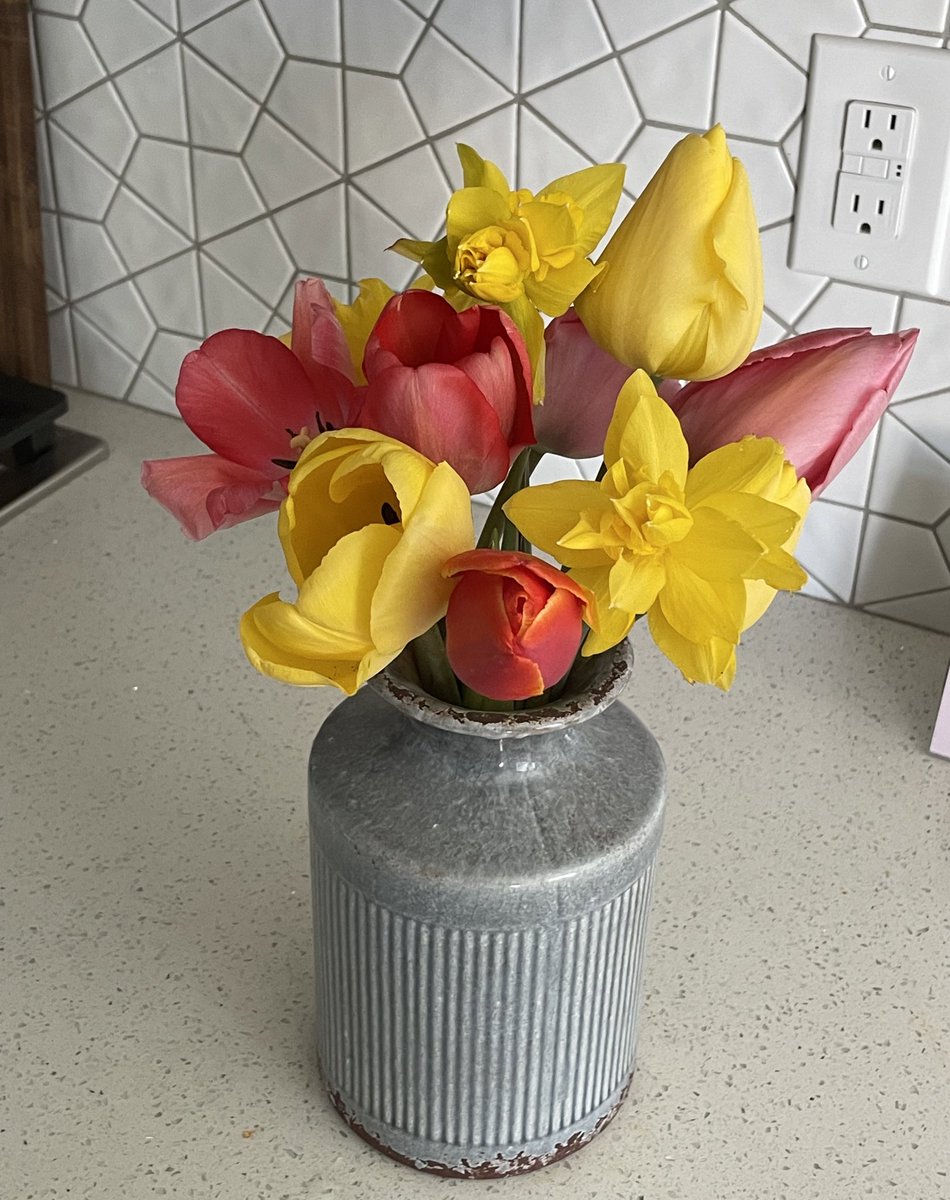 Flowers from my garden 💐🌷💐 I love springtime