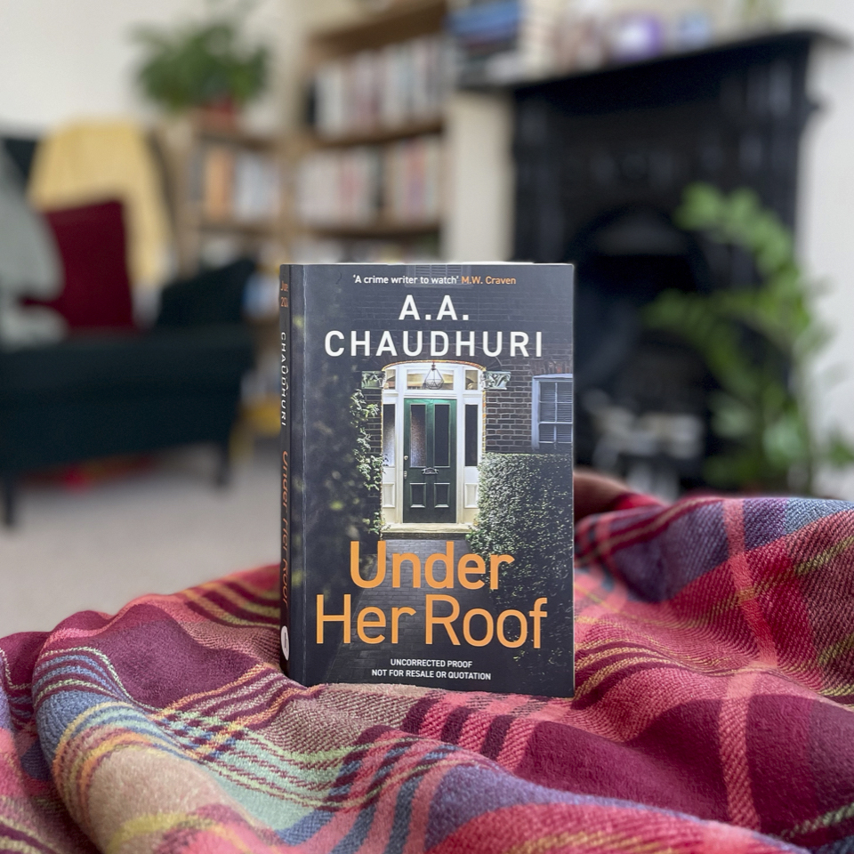 #UnderHerRoof is a tense, twisty and gorgeously atmospheric thriller that uses money, class, sex and obsession to expose the rot beneath the gloss of desirable London living.