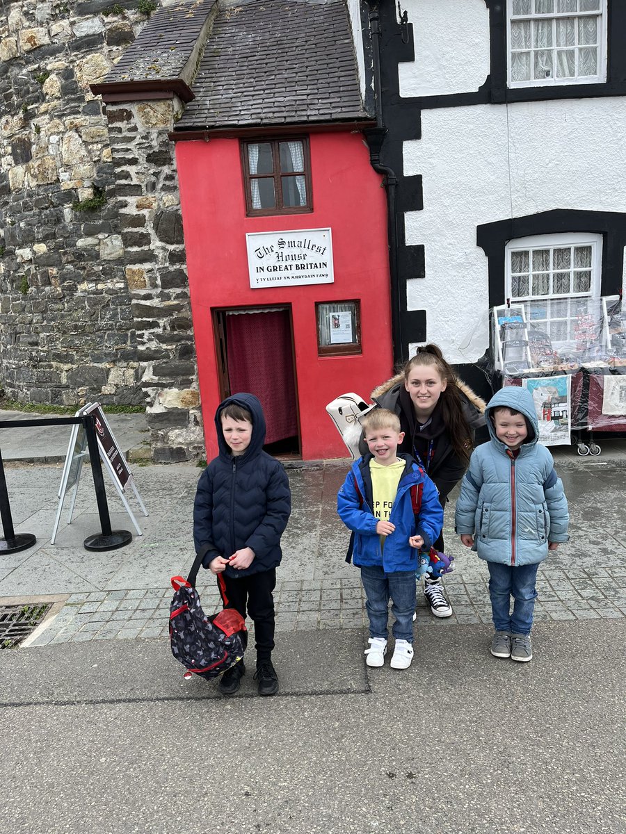 HighStPrimary's tweet image. Great fun in Conwy close to the smallest house in Britain