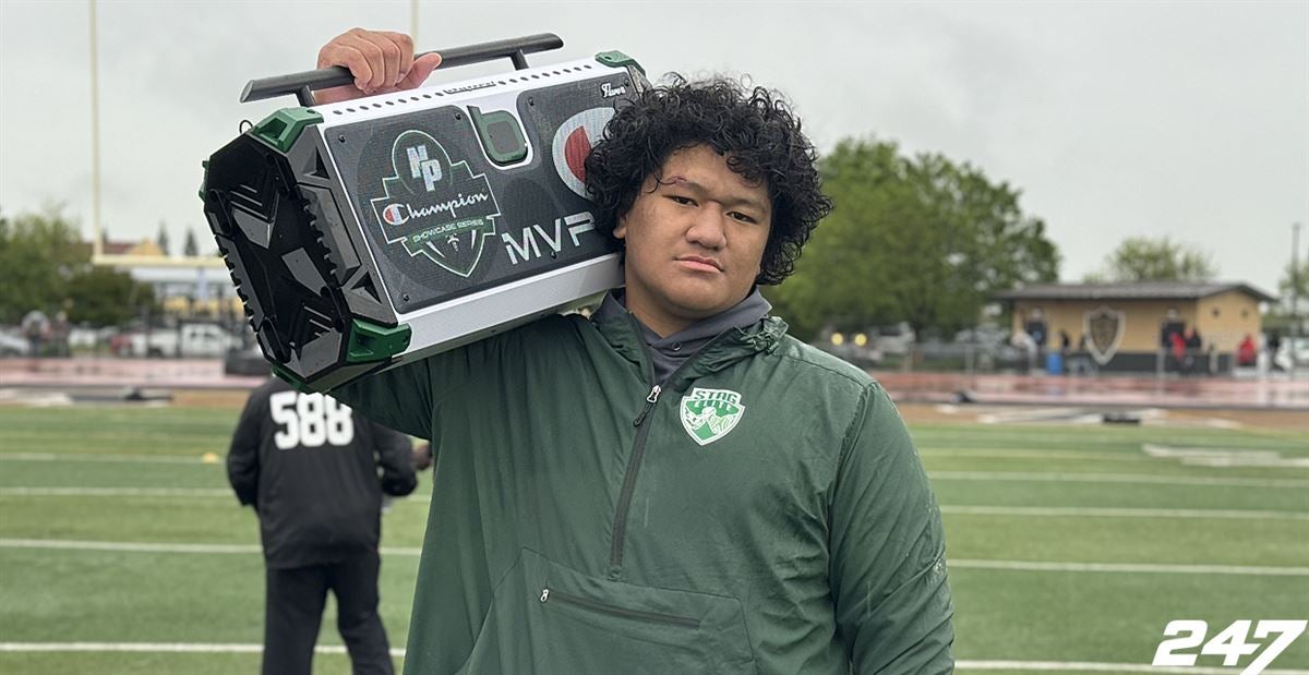 San Francisco (Calif.) Archbishop Riordan 2026 offensive lineman Tommy Tofi earned overall MVP honors at the @NPShowcases in Northern California and the Top 100 recruit is planning some summer visits 247sports.com/article/2026-f…