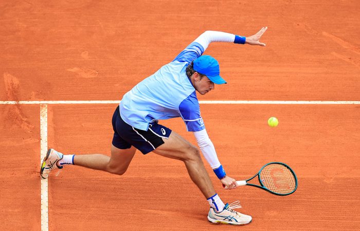 Josh_Eversleigh's tweet photo. @TheTennisLetter Didn't see this one coming. I hope Alex jumps back soon and does better in Madrid next week. #GoDemon 🇦🇺 https://t.co/VZ8fkeL55C