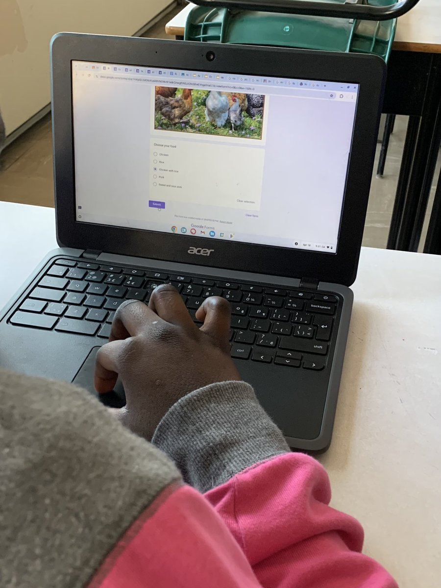 MsShorttRobert's tweet photo. We have started learning how differing perspectives can lead to conflict (in Canada) - We began by creating polls using Google Forms for our classmates to respond to.  🇨🇦 💻 

@EllenvaleJrHigh @HRCE_NS @TILTHRCE https://t.co/9h2ymbT8ui