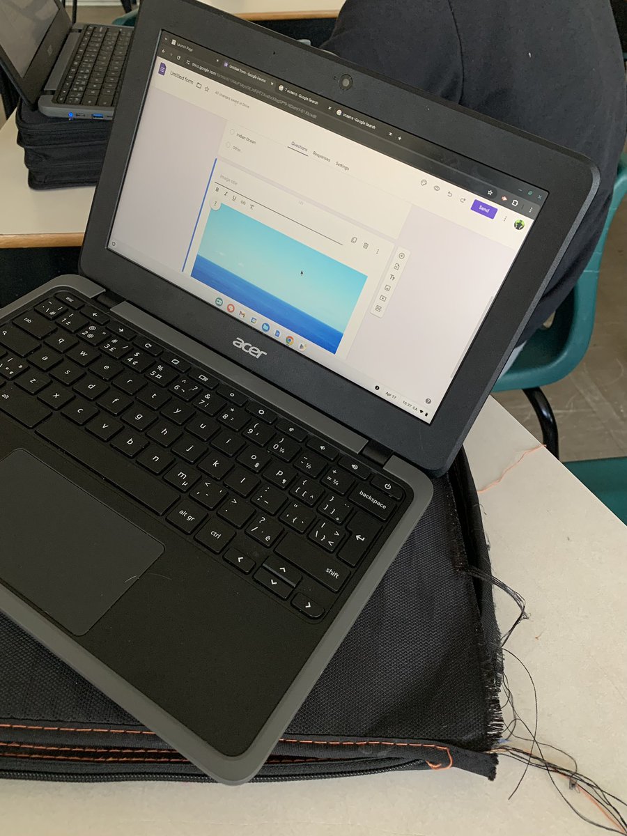 MsShorttRobert's tweet photo. We have started learning how differing perspectives can lead to conflict (in Canada) - We began by creating polls using Google Forms for our classmates to respond to.  🇨🇦 💻 

@EllenvaleJrHigh @HRCE_NS @TILTHRCE https://t.co/9h2ymbT8ui