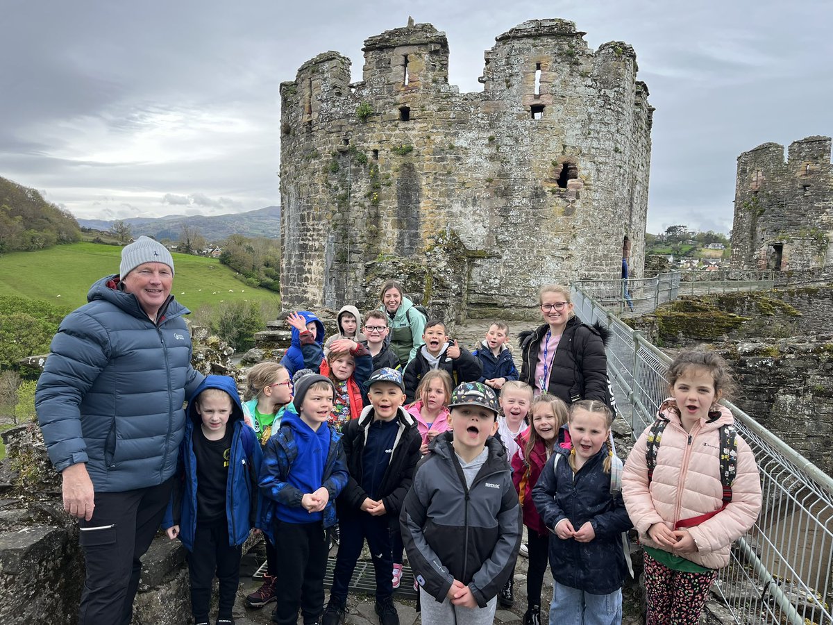 HighStPrimary's tweet image. Year 1 fun in. Conwy