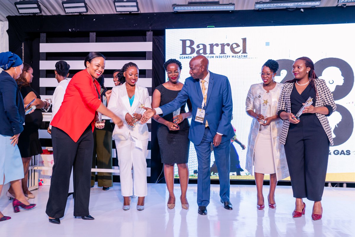 MEMD_Uganda's tweet photo. The 20 Under 40 Women in Oil and Gas Awards, organized by @UgandaChamber, @WEEN_Forum, and @BarrelMagazine, to celebrate the achievements of young women making significant contributions to the industry.

#OilandGasConvention2024 https://t.co/93oZwFluKH