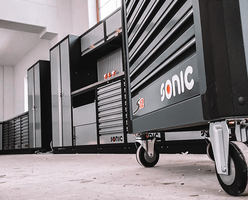Imagine having Sonic Tools' cabinets and toolboxes in your workspace! Share your dream tool storage setup in the comments below ⬇️ #SonicTools #ToolOrganization #EfficientWorkplace #DreamSetup #ToolStorage #ToolboxGoals #OrganizedWorkspace #ProfessionalTools