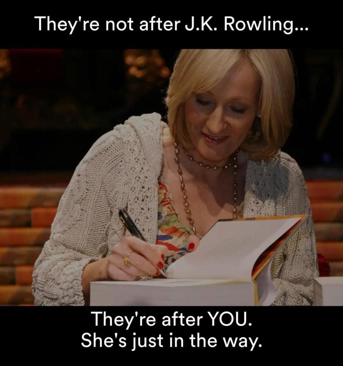 #IStandWithJKRowling