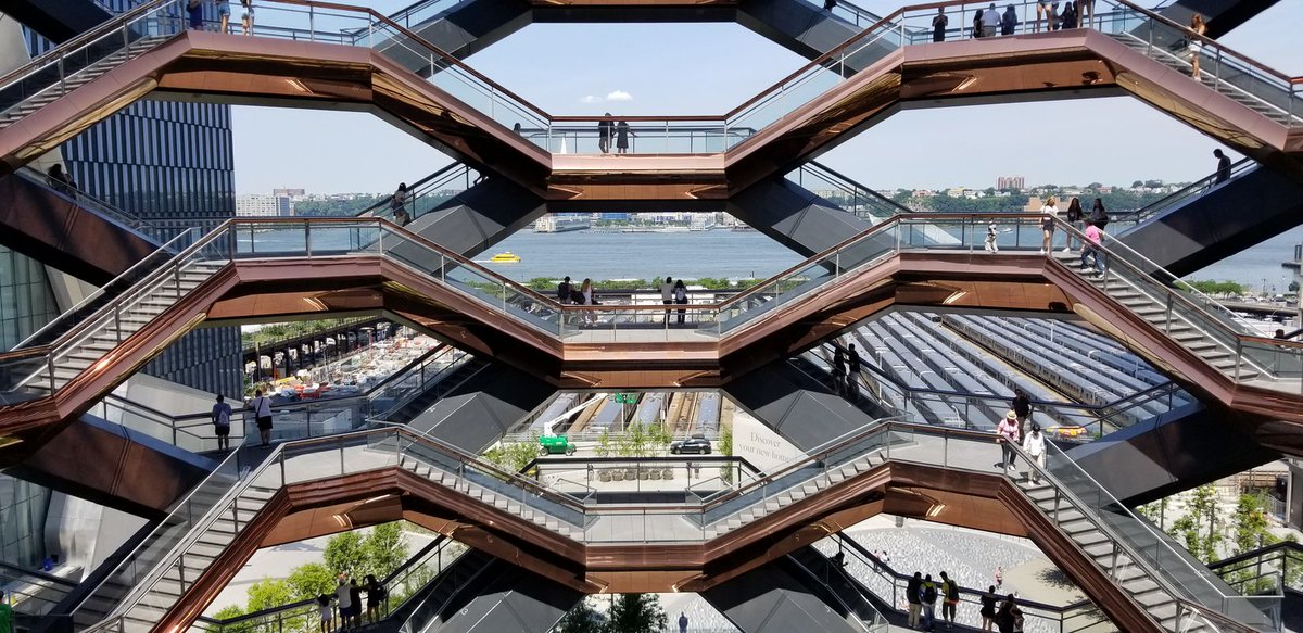 w_emerg's tweet photo. Project name: Vessel Public Landmark
Architects: Heatherwick Studio | Year: 2020 | Photographs: Michael Moran for Related-Oxford
Localisation: New York, USA
#TVessel #HudsonYards #HeatherwickStudio #NYCLandmark #UrbanExploration #PublicArt #ManhattanViews #NYCTourism https://t.co/X3wUHlkXC3