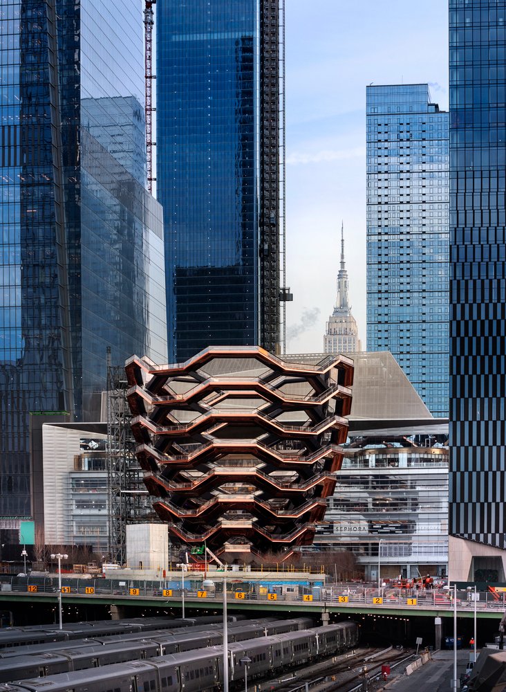 w_emerg's tweet photo. Project name: Vessel Public Landmark
Architects: Heatherwick Studio | Year: 2020 | Photographs: Michael Moran for Related-Oxford
Localisation: New York, USA
#TVessel #HudsonYards #HeatherwickStudio #NYCLandmark #UrbanExploration #PublicArt #ManhattanViews #NYCTourism https://t.co/X3wUHlkXC3