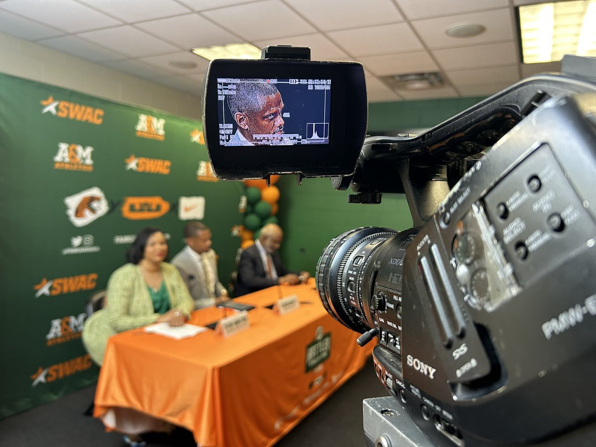 Big day for @FAMU_MBB, as the Rattlers announced the 15th coach in program history today. Patrick Crarey II is the new head coach of the FAMU men, and you will hear from him tonight on @WCTV!