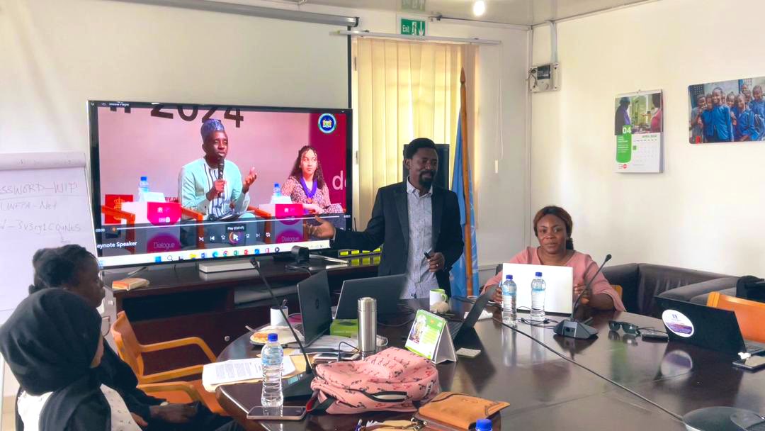 timosam's tweet photo. As #ECOSOC2024 sets d stage 4 #summitofthefuture, SLE's youth, powered by #UNFPAsierraleon, linked up with ECOSOC in NY for a concurrence session!Thrilled to facilitate a session with young leaders. Kudos #UNFPA for amplifying the voices of youth!  @SustDev @NadiaRashd @MoiceComm https://t.co/P8ICigCa0F