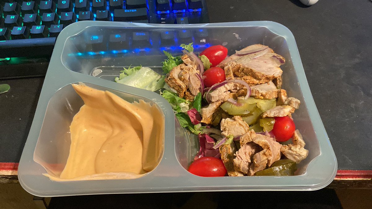 Jakub Warzecha tweet media