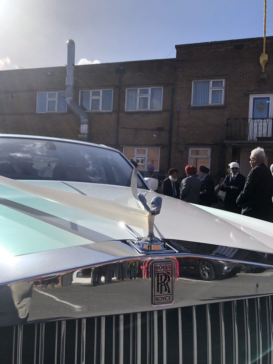 ishwarbhatti07's tweet photo. Trying to get the sun hit on the car but  have more to improve. #photographychallenge  #spring #thisyear https://t.co/pntldEwJfi