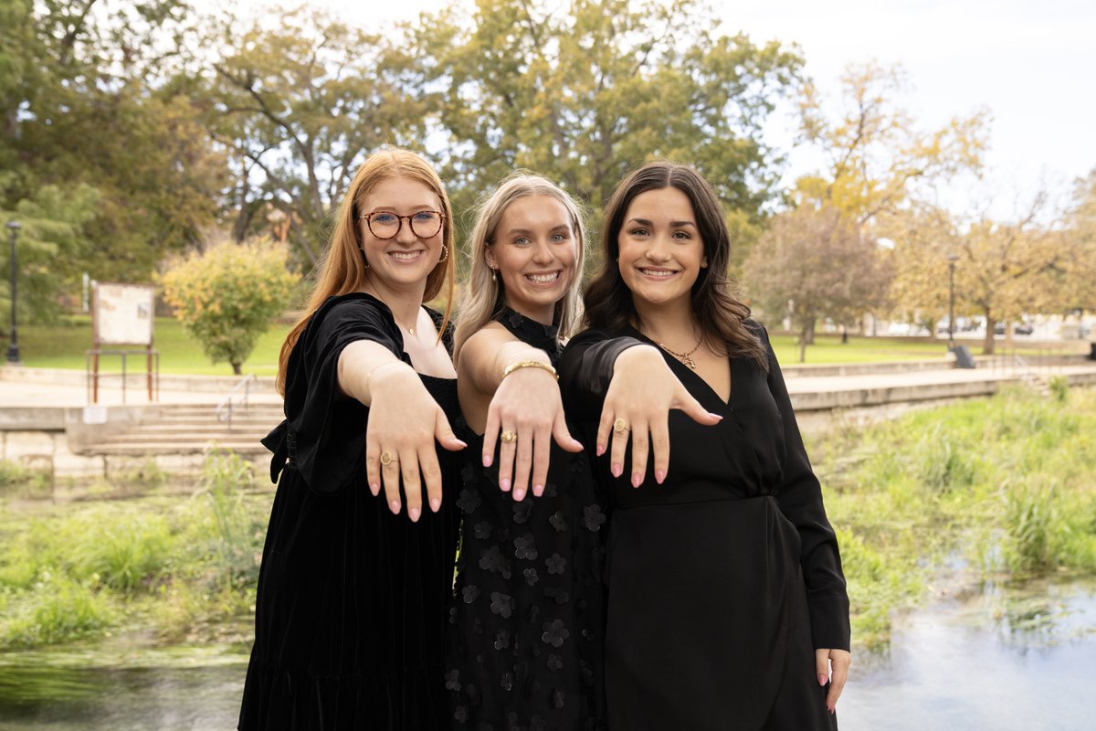 The Spring 2024 Ring Celebration will be held on Friday, April 26. @txstatealumni is celebrating with our current #TXST Bobcats by plunging their class rings into the San Marcos River water. Check out the event details: alumni.txstate.edu/get-connected/…