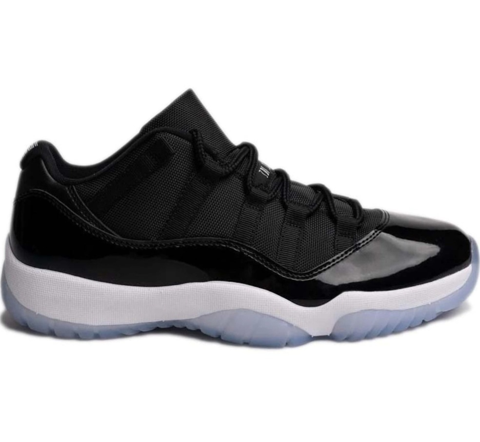SuavBeastly's tweet photo. ๐๐๐๐๐ฅ #sneekerjunkynews #shoelife #lamontsmith #mrtrapathon https://t.co/dcWisWEGUf