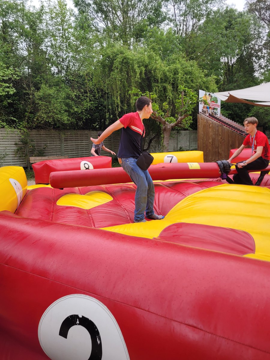 CatherineNLove's tweet photo. @MonacoTrip @DownendschNews Crazy fun time this afternoon at Village des Fous https://t.co/BproIKm1j9