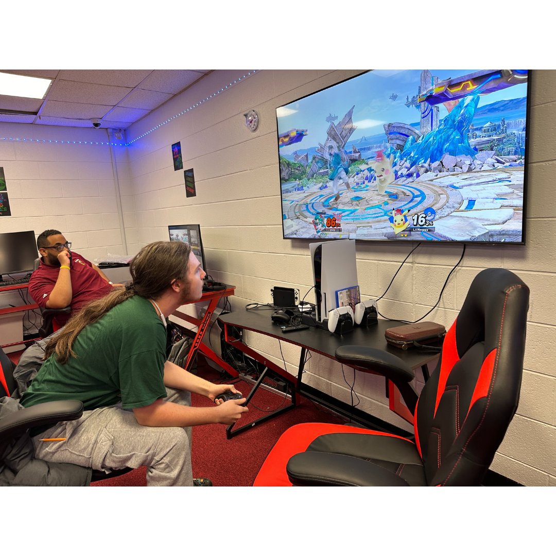 Congrats to the PHS Gaming Club on an amazing first season! 🎮 10th graders Xavier Jarmon, Jaden Lee, and Ben Servis made it to the Super Smash Bros Ultimate playoffs, competing against top high school students from across the East Coast. Great job on a successful first year! 🌟