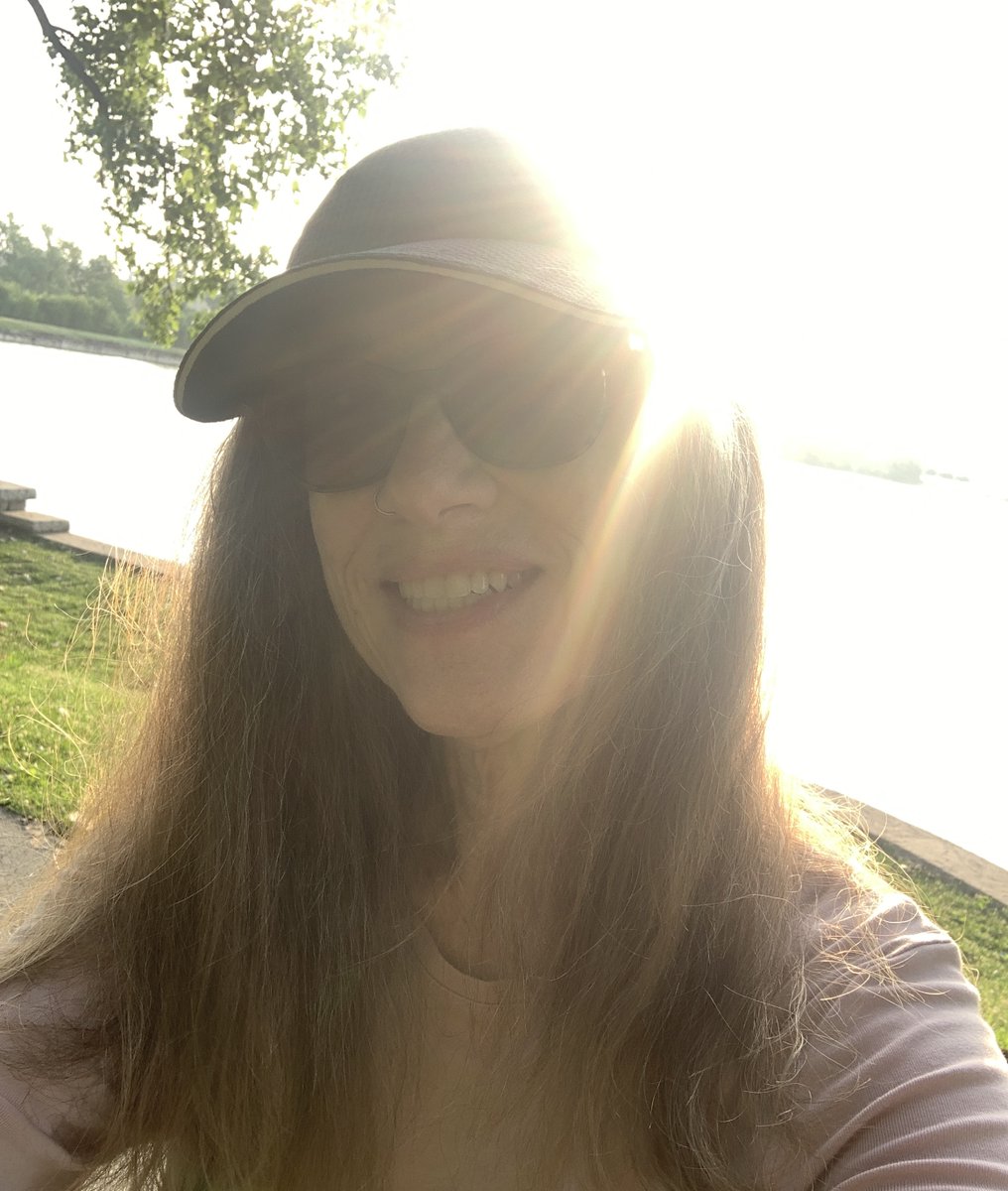 Time for a #ThrowbackThursday photo! Taken maybe a year ago on one of my morning walks. 'Sunshine on my shoulders makes me happy Sunshine in my eyes can make me cry Sunshine on the water looks so lovely Sunshine almost always makes me high.' 🎶 #song #lyrics #quote #JohnDenver