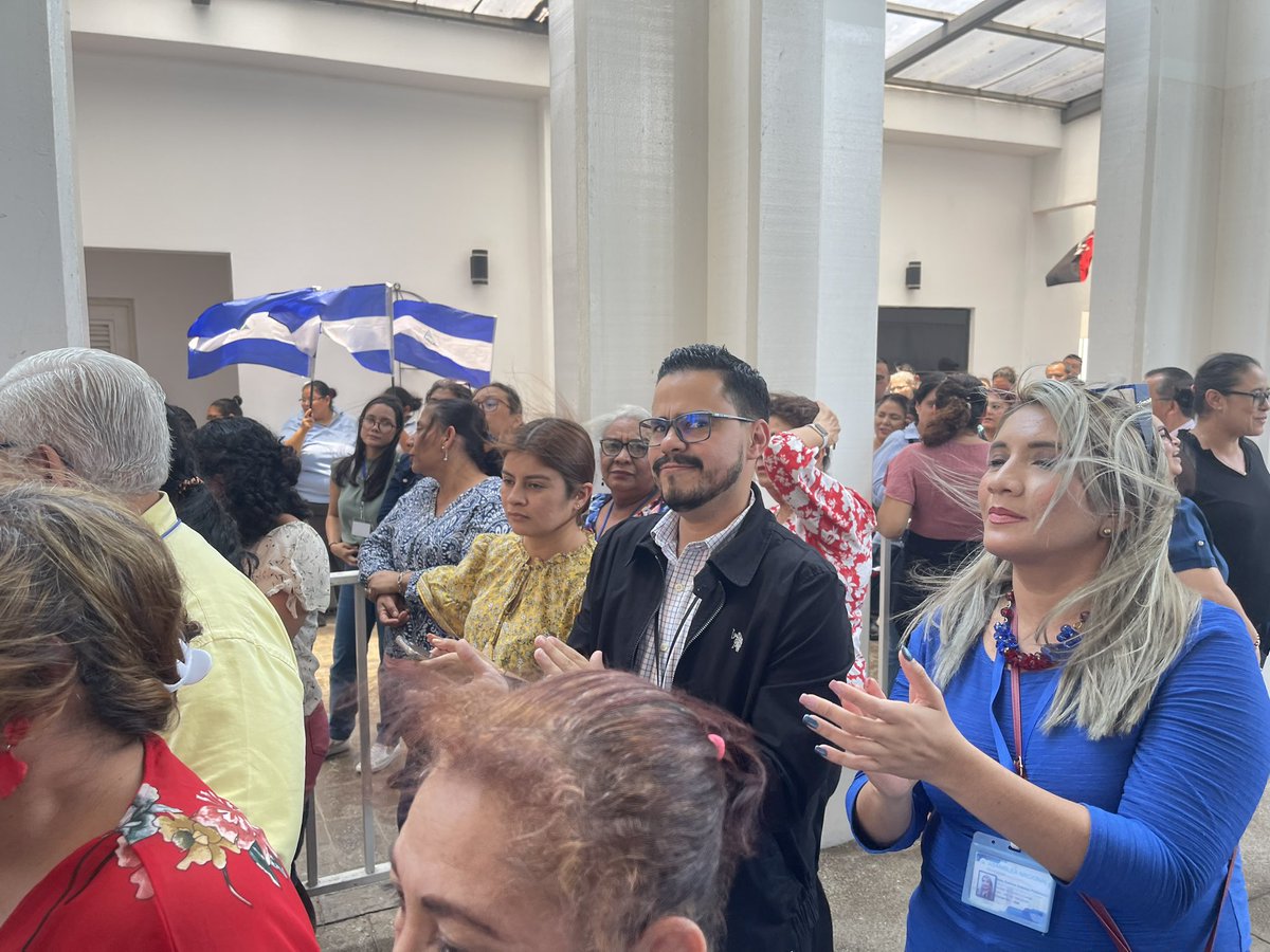 Militantes de la UV Carlos Núñez, de la @AsambleaNi se unen a la conmemoración del Mes de la Paz 🕊️ #SomosVictoriasVerdaderas