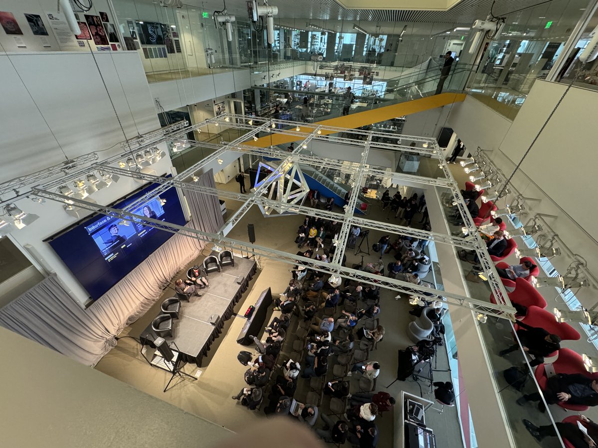 moreisdifferent's tweet photo. At #ImaginationInAction #MITForge2024
Anyone want to meet up?
Happy to chat about AI for healthcare & longevity, AGI, BCI, etc
I've been talking with Tanishq Matthew Abraham (@iScienceLuvr), who is working on open source foundation models for healthcare @MedARC_AI!! https://t.co/5zP4lxYjFE