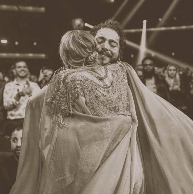 getawaycat13's tweet photo. @taylornation13 @PostMalone @taylorswift13 IVE BEEN WAITING FOR THIS ONE! CANT WAIT TO HEAR IT LATER TONIGHT AND WATCH THE MV TOMORROW! #TSTTPD https://t.co/iEQqvRvbo2