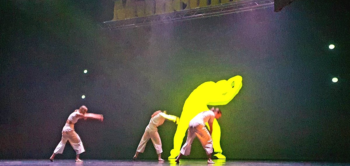 trsinnovacio's tweet image. Tanquem la 8a gala dels #PremisMuncunill a la #Innovació amb FUSE Company by @messcellany, que ens ha amenitzat aquest vespre amb fragments de dansa multimèdia.
Moltes gràcies a jurats, nominats i persones assistents per haver participat i haver-nos acompanyat. Fins l’any que ve!