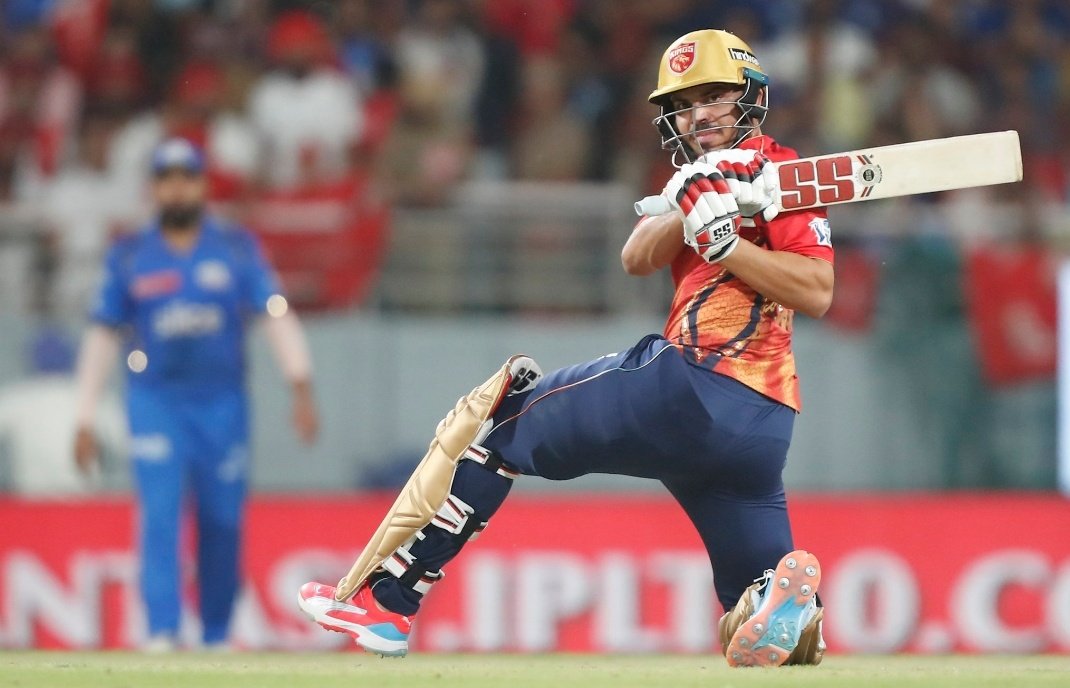 Samartripathi80's tweet photo. TAKE A BOW, ASHUTOSH SHARMA! 🫡

61 (28) with 2 fours and 7 sixes - an innings which deserves a standing ovation from everyone. A 25 year old, playing his debut season, has played one of the most finest knocks of IPL 2024. #Ashutosh #IPL24 #PBKSvMI https://t.co/kh6mGHbn38