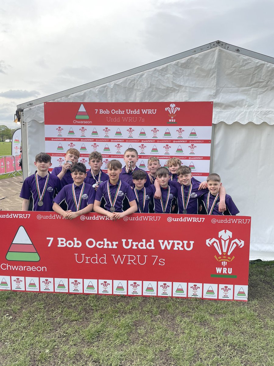 CCYD_Rugby's tweet photo. Couldn’t be prouder of this group! After a real rough start playing some quality teams the boys really stepped up winning 4 in a row to get to the Bowl Final💜

It wasn’t to be this time but these boys can play! A pleasure to coach always🙌🏼

We’ve had worse Thursdays ☀️🏉💜 https://t.co/xHn1Hn9XXb