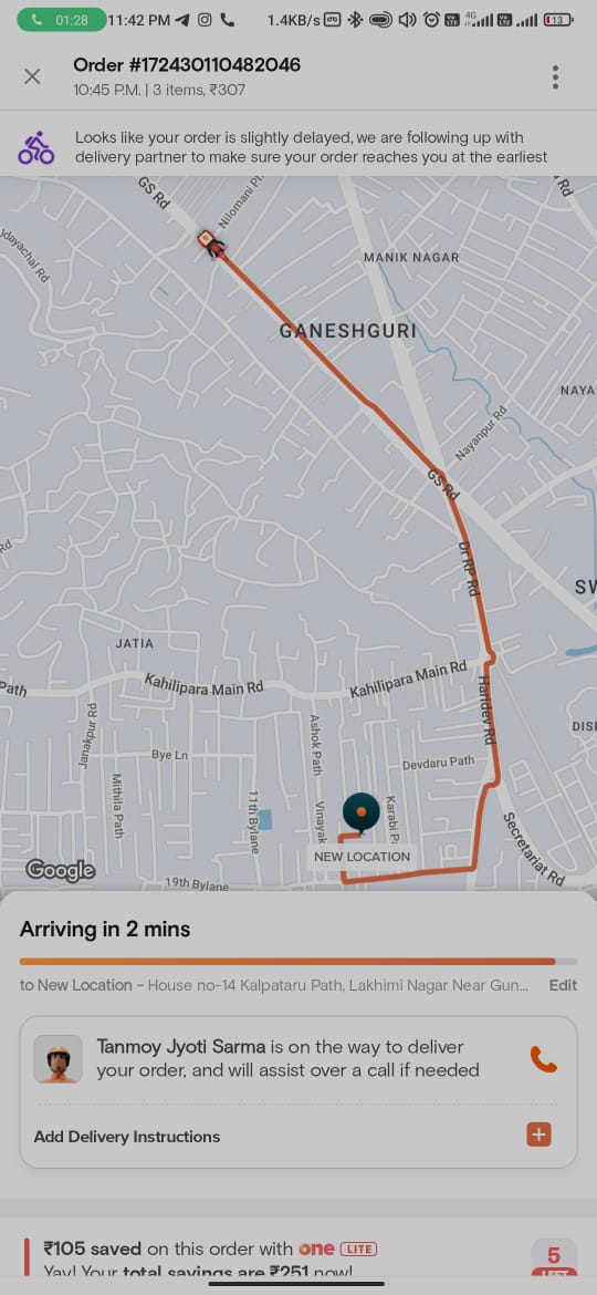 abubesiddik's tweet photo. He's refusing to deliver the order for which I've paid. This is how you run your dilivery partners?? @Swiggy @SwiggyCares https://t.co/tmzOWZP3IE