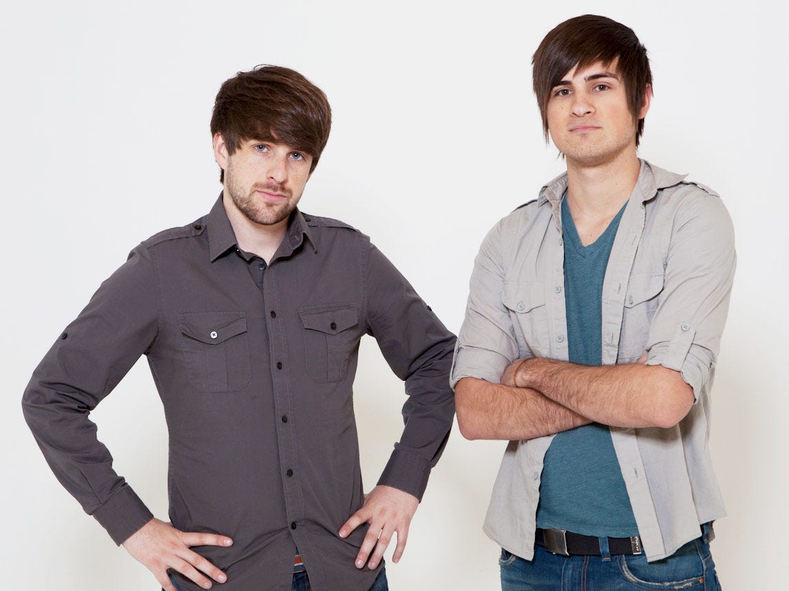 Help!! I can't stop imagining Orion and D-16 with the voices of Ian and Anthony from Smosh. I need to make an edit of this!!
