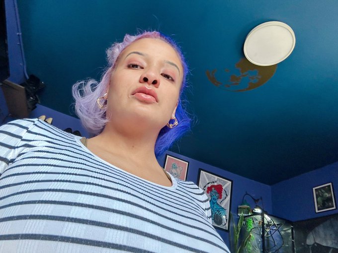 Perspective is everything. 😈💜 https://t.co/xrlKPKcBrN<a href="/tag/newprofilepic"class="tags"><span>#newprofilepic</span></a>