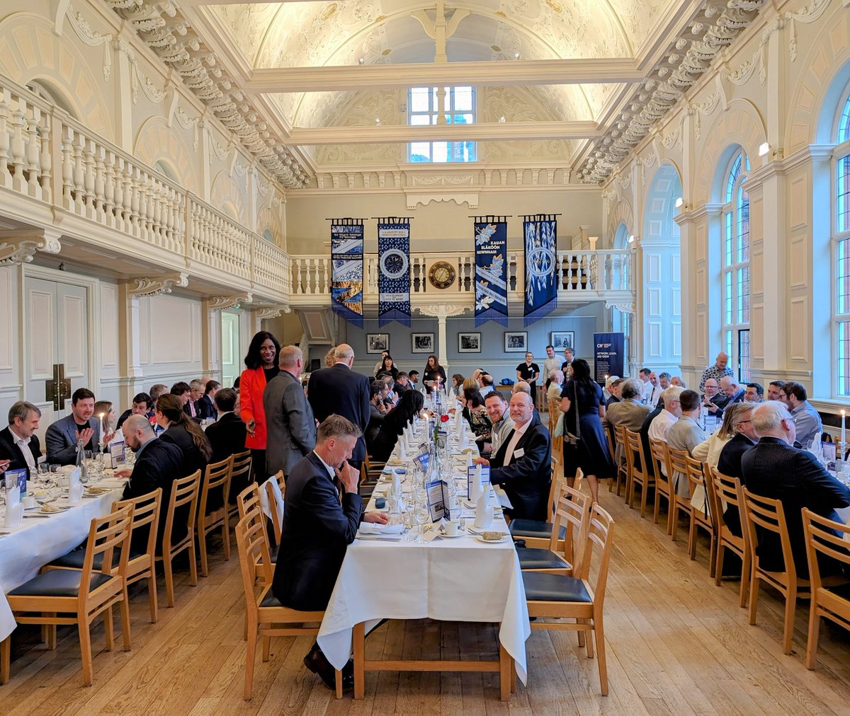 Taking our seats for the @CambWireless Founders Dinner at Newnham College, Cambridge, after the #CWeMBB SIG event on #mobilebackhaul - #4G #LTE #5G