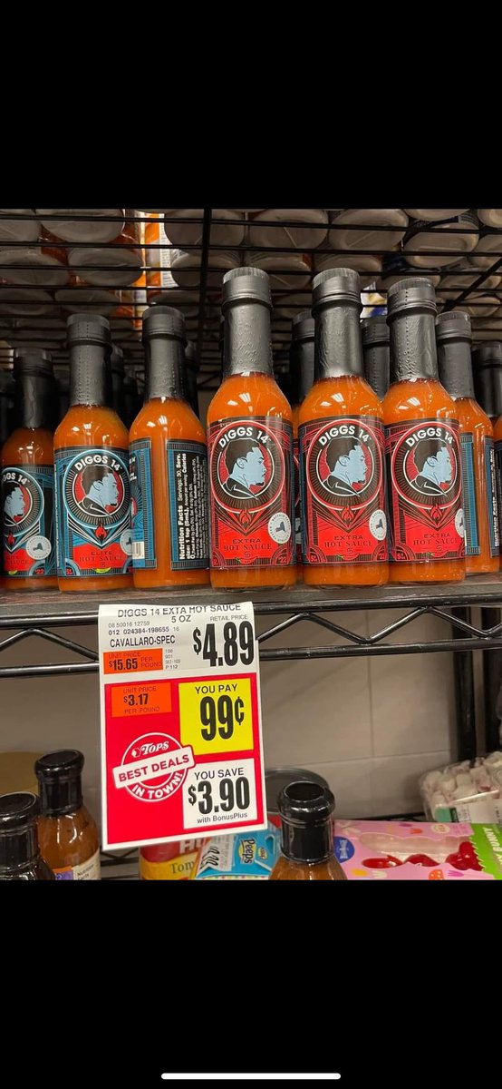 MogulMessiah's tweet photo. Saw this at Tops supermarket in Buffalo. 😂🤷🏽‍♂️ https://t.co/p0akNbEQqn