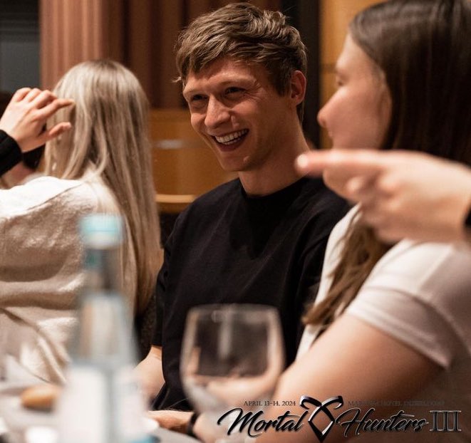 WTudorArchives's tweet photo. Will Tudor with Dominic Sherwood during the #MH3 #MortalHunters3 https://t.co/xxZB7KoLrj