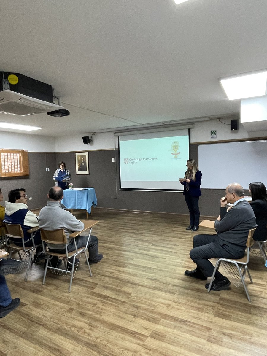 SaintGaspar's tweet photo. Certificación internacional de inglés (FCE) otorgado por Cambridge Assessment English. Como comunidad educativa valoramos su motivación y perseverancia para culminar con éxito dicho proceso. #cambridgeassessmentenglish #inglés #colegioñuñoa 
 #inglés #certificacióninglés https://t.co/rwvKJYBYwH