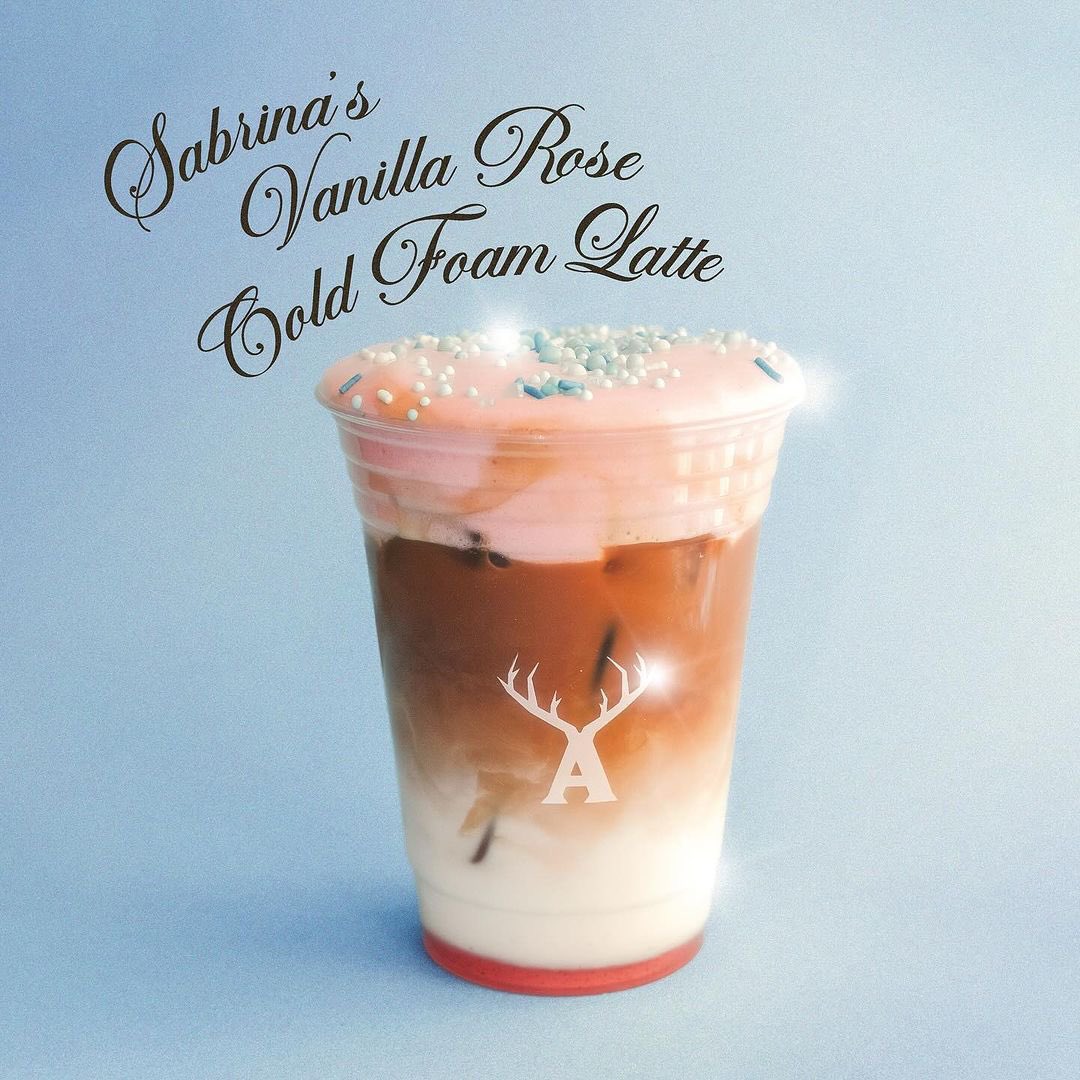 PopCrave's tweet photo. Sabrina Carpenter partners with Alfred Coffee for ‘Sabrina’s Vanilla Rose Cold Foam Latte’ — available until Sunday in LA locations. https://t.co/6HyYNpkvLb