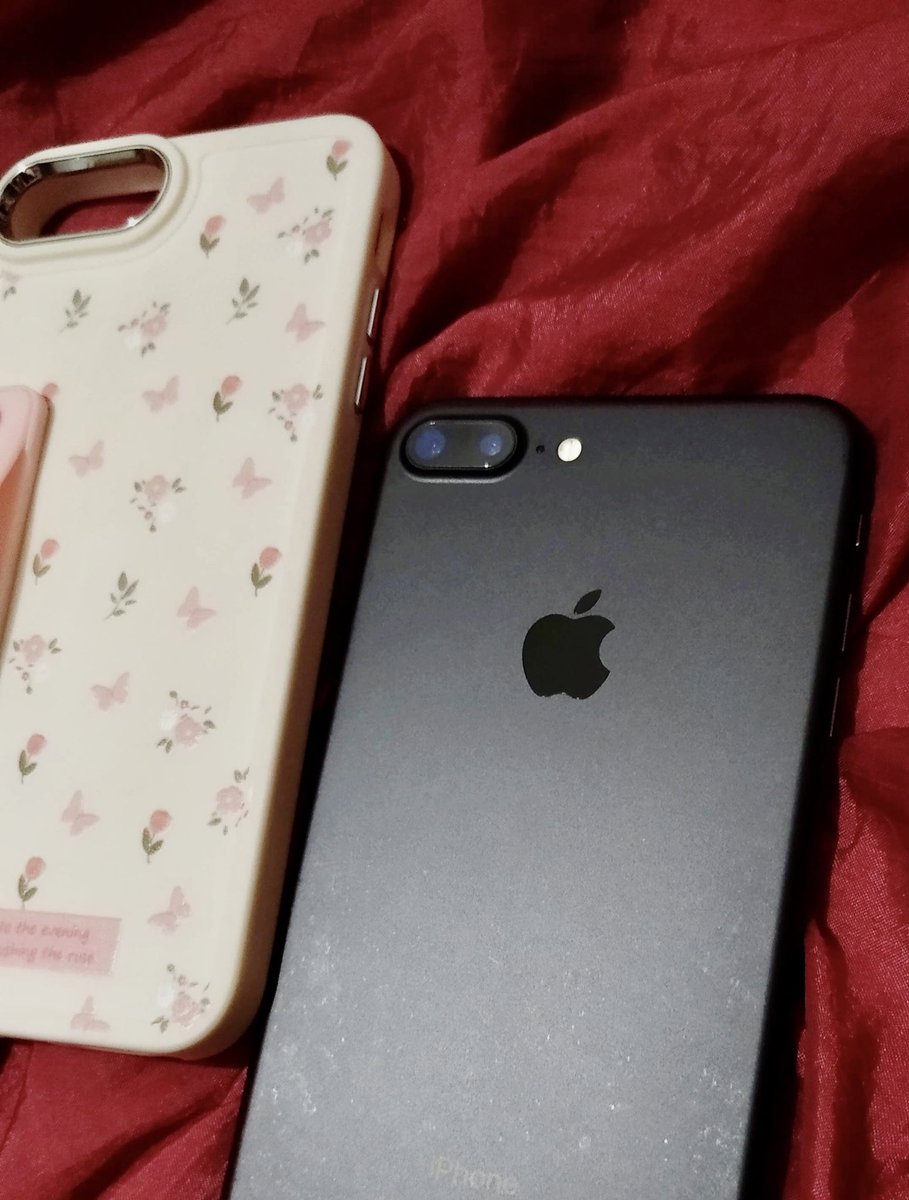 candylvrr's tweet photo. WTS! Iphone 7 plus (ip 7+) ex ibox 128gb.
📞Sim all op (ex ibox jd amann)
🪪 Icloud juga aman
💸3.5 jt (boleh nego)
🗃Kelengkapan box bisa diliat
🔋Battery health (BH): 100% (baru ganti batre)
📦Bisa shopee/cod jabodetabek.
📩Dm for more detail
#wts #wtb #iphone #ip7plus https://t.co/7C5dQZ0J0n