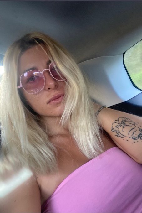 Летом мне прислали очки , чтобы я могла сделать рекламу 🤓🤓🤓 Но я забыла что за магазин, и про очки забыла