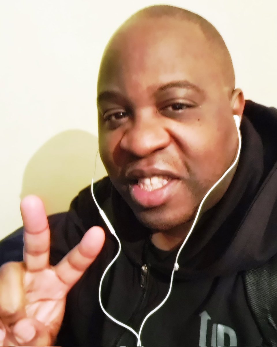 TonyDavy's tweet image. Bottle of water in my backpack, headphones on and ready to go on my long walks. #Selfie #StartingExercise