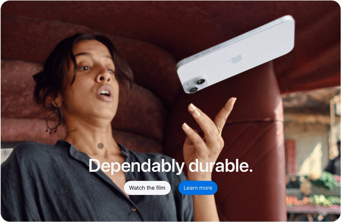 The new iPhone ad on the Apple India website is the most relatable ad Apple has ever made for Indians😂 

apple.com/105/media/in/i…