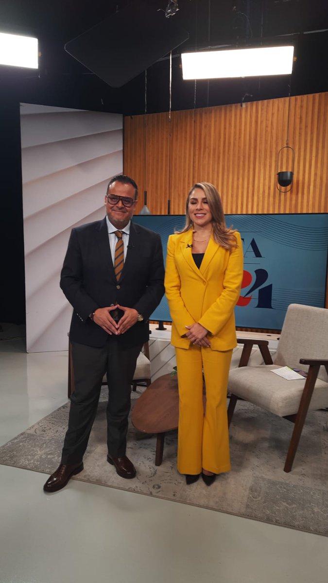 @JulioCBonillaG Finaliza la entrevista al Comisionado @JulioCBonillaG ¡Gracias @BlancaBecerril y @heraldo_tv!