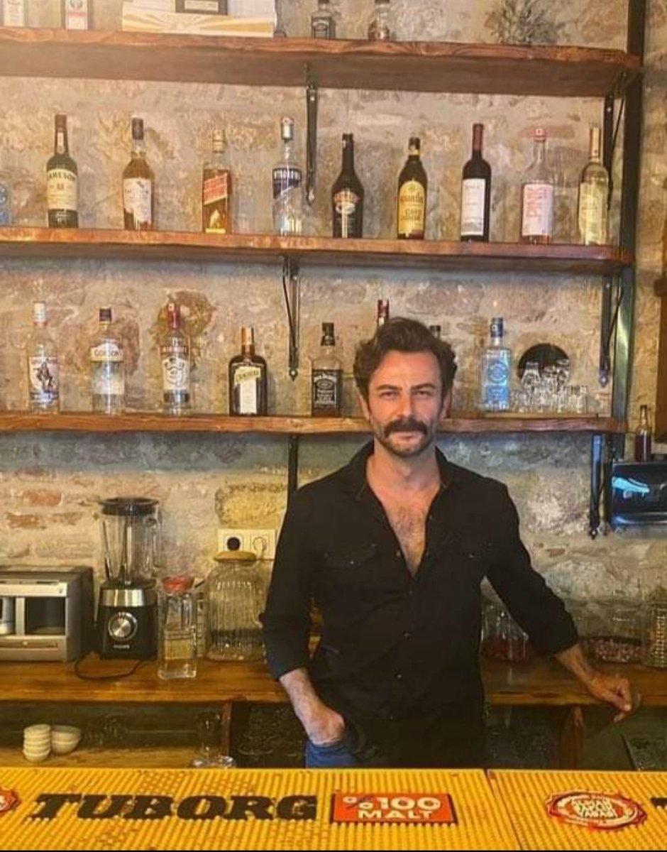 uykusuz kalacağım😉
Buzlu duble espresso istiyorum🥰

#GökberkDemirci