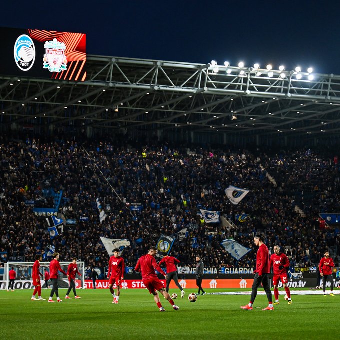 Photography of the Liverpool team warming up ahead of Atalanta v Liverpool.