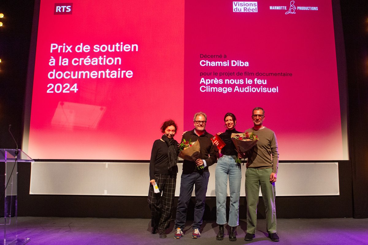 🏆📽 Toutes nos félicitations à Chamsi Diba qui remporte le prix #RTS Soutien à la création documentaire dans le cadre de @visionsdureel! Nous sommes ravis de donner l’opportunité à des projets tels que 'Après nous le feu' de se concrétiser. #Climage 👉 bitly.ws/3ihJ7