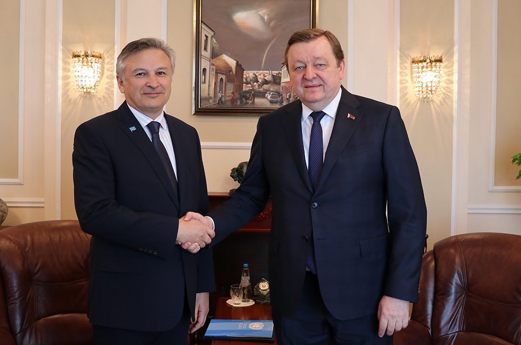 FM #Aleinik met with @UN Resident Coordinator in 🇧🇾 @UNBelarus @RasulBaghirov The interlocutors raised the issues of the negative impact of illegal sanctions on sustainable development, including food security, and UN program activities in #Belarus