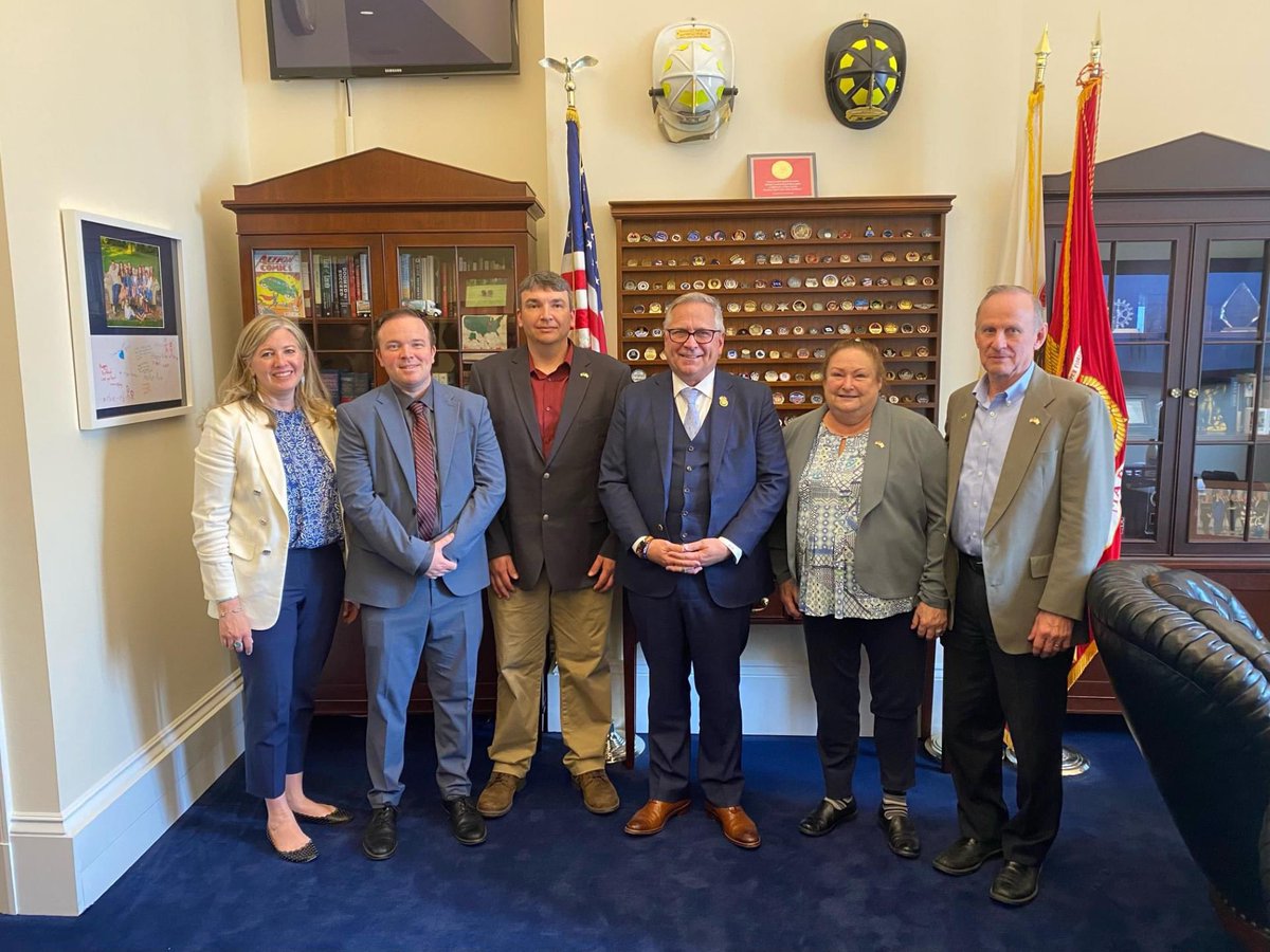 I met with the nation’s largest ethanol trade association, Growth Energy, this week. We discussed EPA regulations on E15 fuel and Sustainable Aviation Fuel credits. Appreciate the informative conversation!