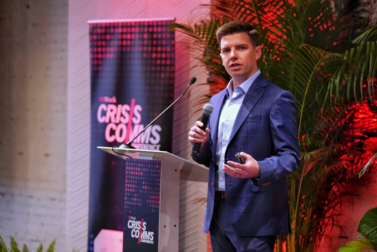 PRWeekUS's tweet photo. During the interactive session at #PRWeekCrisisComms, Adam Collins of @MolsonCoors presented delegates with a crisis scenario, prompting them to strategize and respond effectively. #PRWeekDC #crisispr #crisiscomms #crisiscommunications #PRWeekConference https://t.co/W2rE888f4v